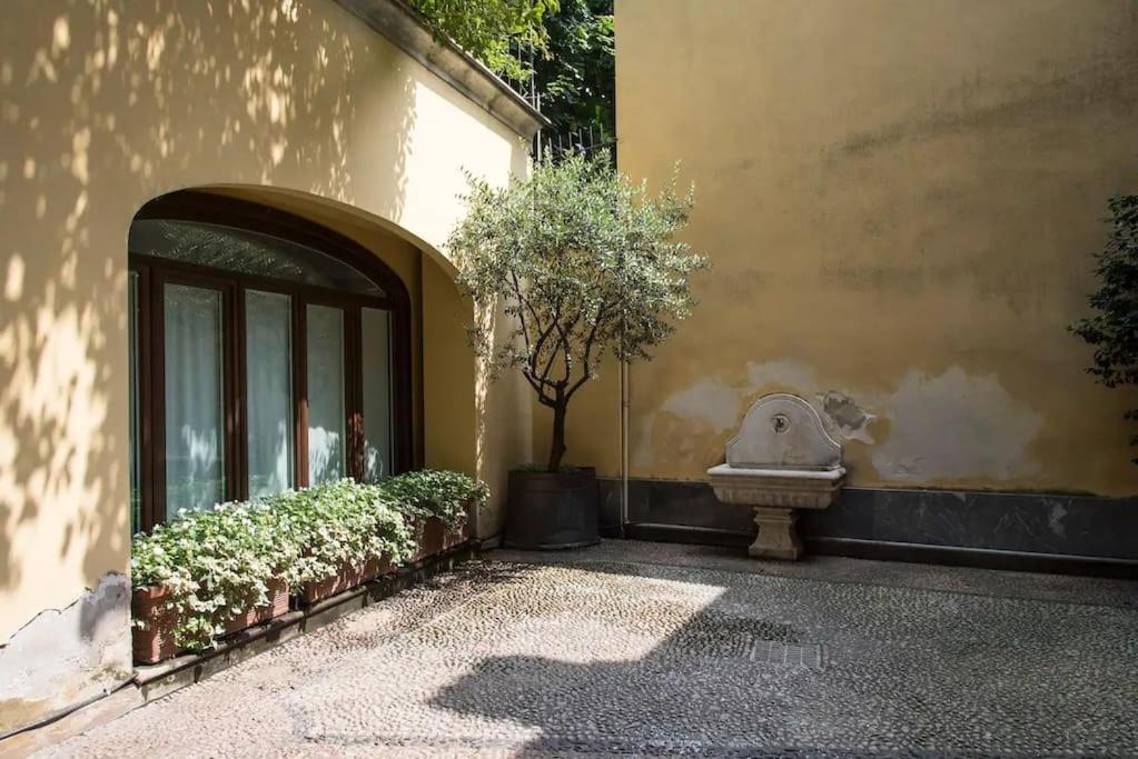 Ferienwohnung Hidden Retreat - Duomo Mailand Exterior foto